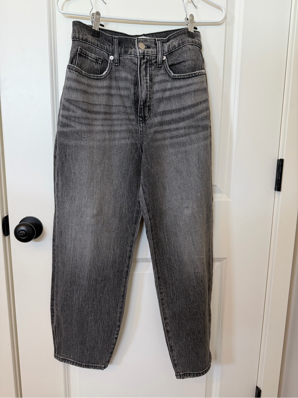 NWT Evereve High-Rise Washed Black Jeans